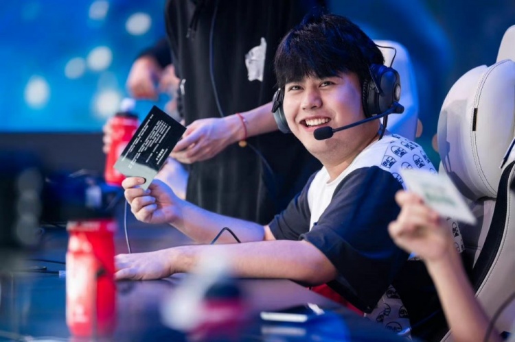 还多次主动 还多次主动